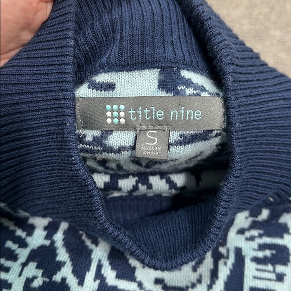 Title Nine Sebelius Blue Rose Floral Merino Wool Sweater Dress Size Small - Picture 5 of 6